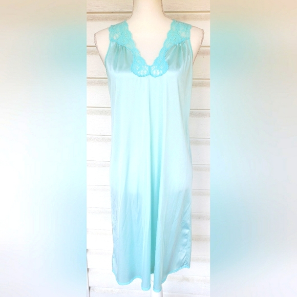 80s VANITY FAIR Blue Lightweight Night Gown!!!! - Picture 1 of 9